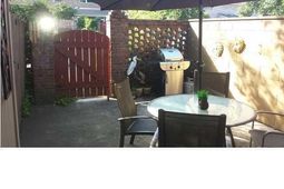 728 Harbor Lane photo 4