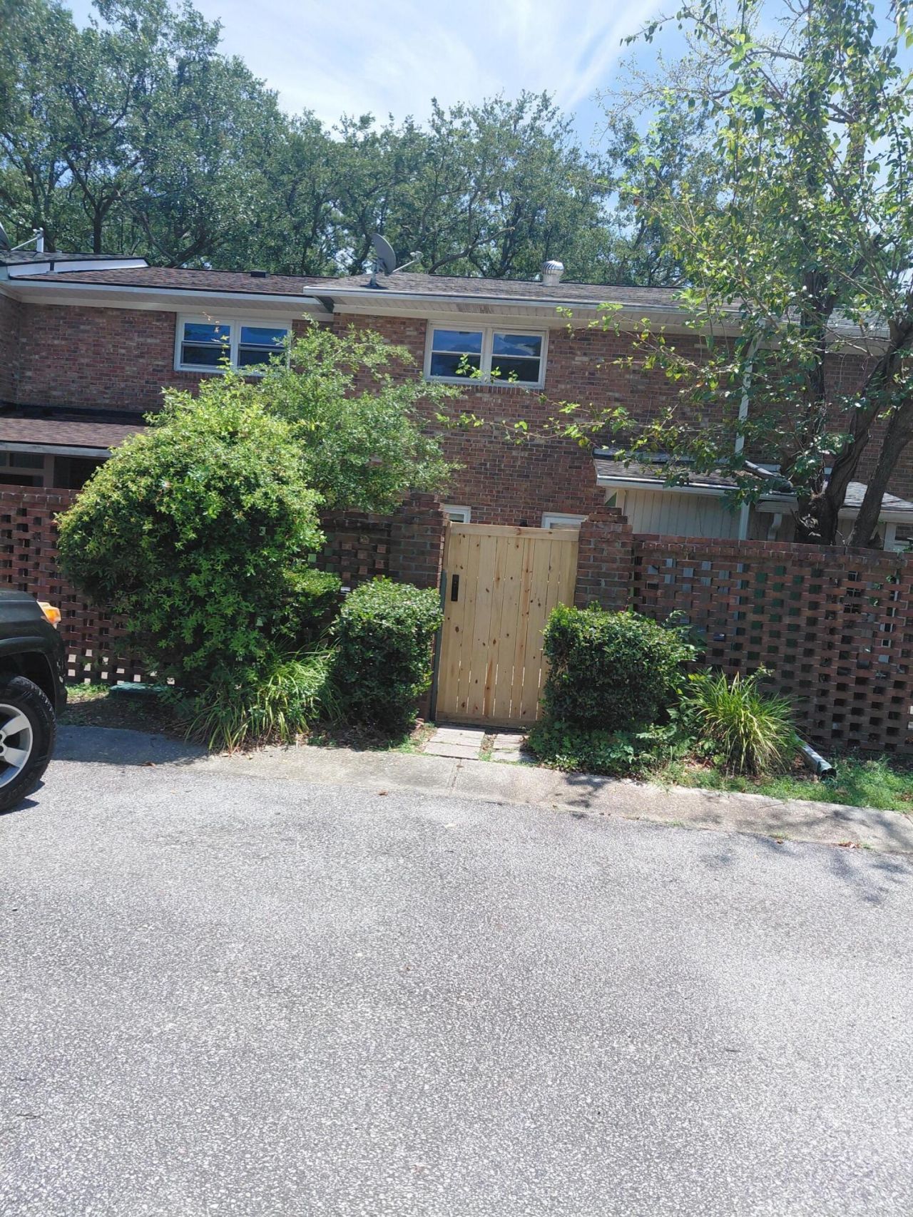 728 Harbor Lane Photo 6