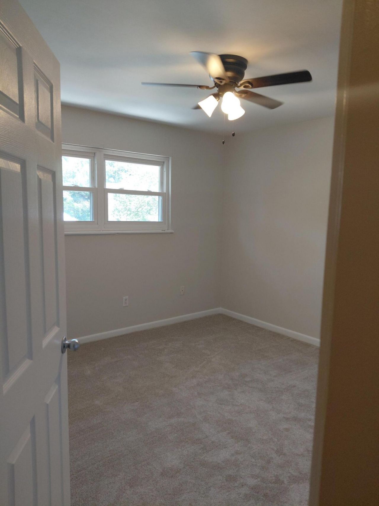 728 Harbor Lane Photo 8