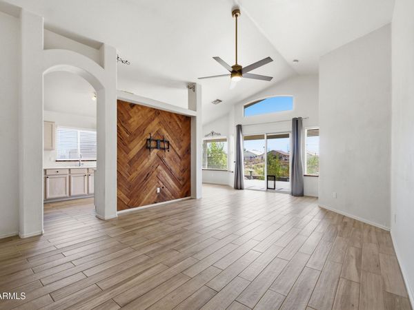 11615 W BRADSHAW MOUNTAIN Court, Surprise, AZ 85378