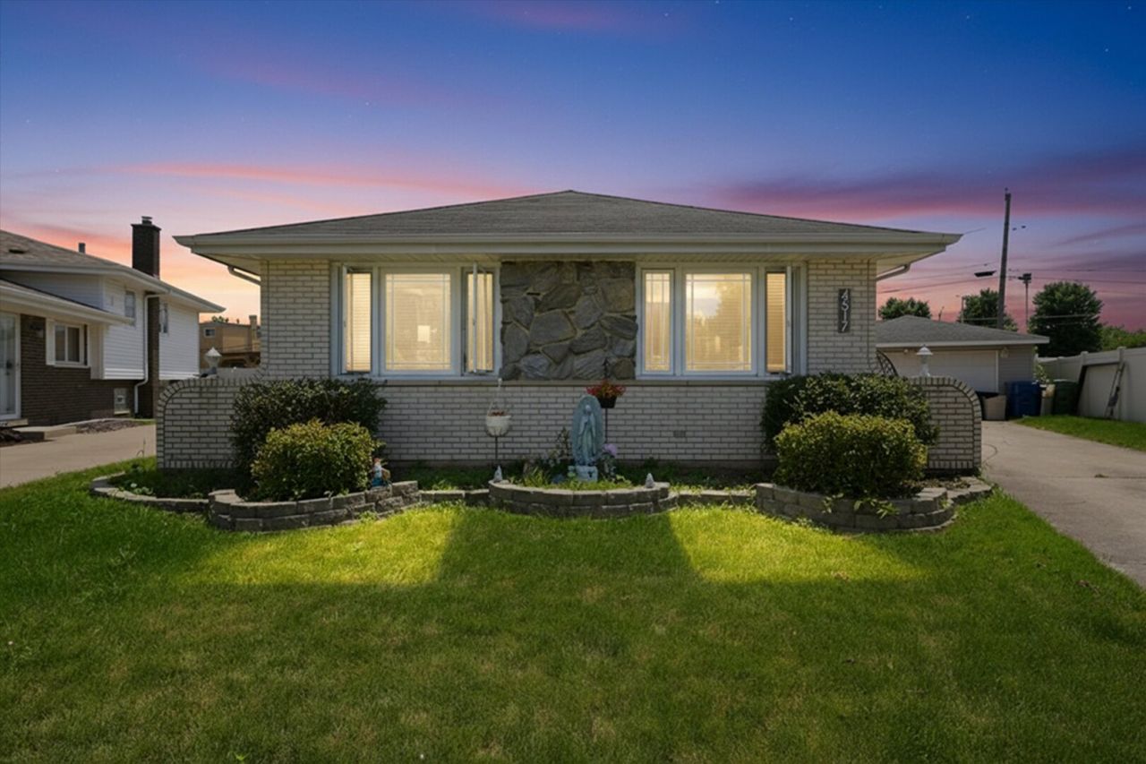 4517 110th Place , Oak Lawn, IL 60453