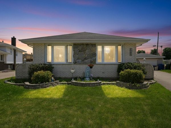 4517 110th Place , Oak Lawn, IL 60453
