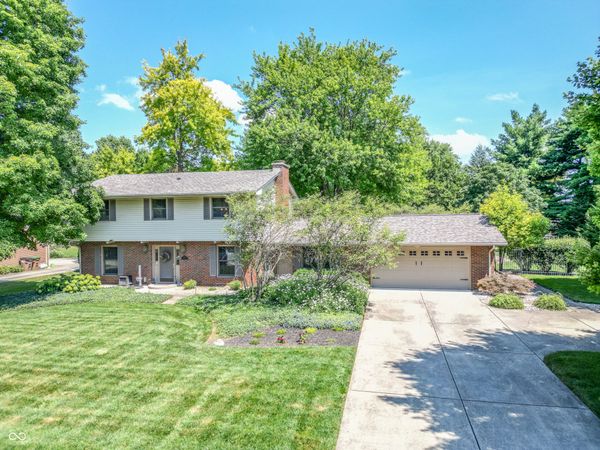 4370 Washington Street , Columbus, IN 47203
