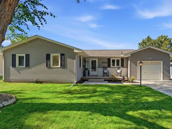 1509 W 8th Street, Cedar Falls, IA 50613