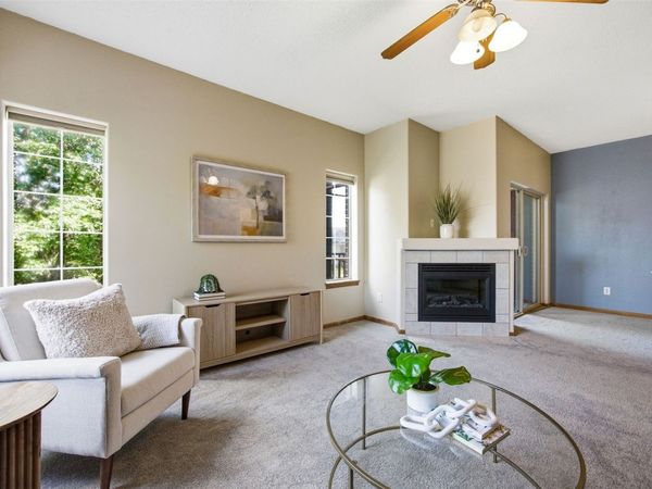 360 Camden Road , Iowa City, IA 52245