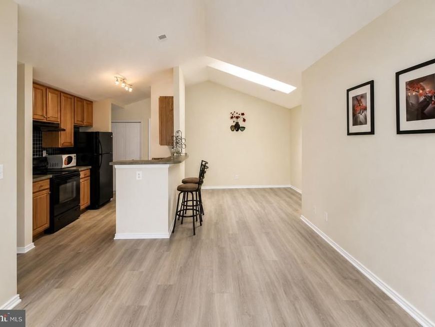 18501 Fairlight Drive , Unit 330-64, Gaithersburg, MD 20886 Main Photo