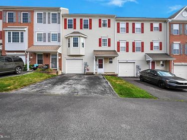 208 COUNTRY RIDGE DRIVE, RED LION, PA 17356