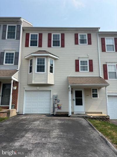 208 Country Ridge Drive , Red Lion, PA 17356 Main Photo