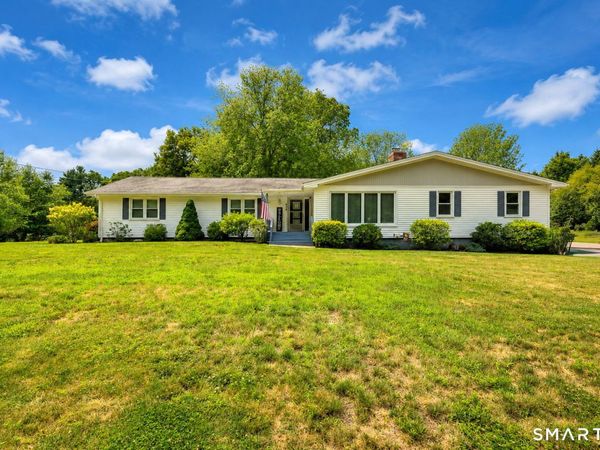 834 Columbia , Orange, CT 06477