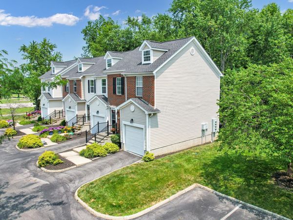 2668 Sawmill Reserve Drive, Powell, OH 43065