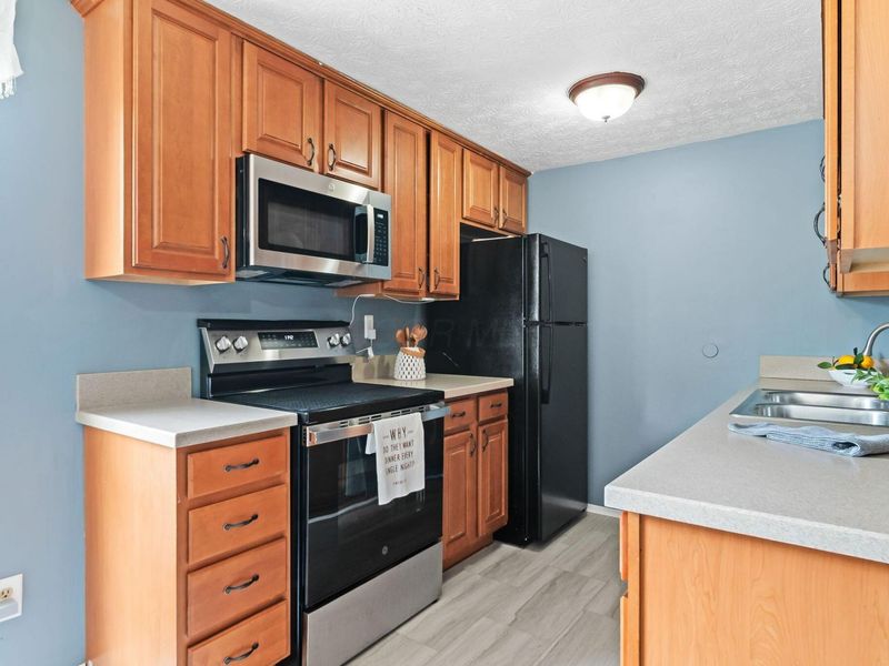 2596 Stonington Avenue, Grove City, OH 43123 Photo 6