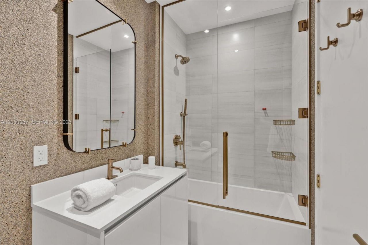 2655 S Bayshore Dr , Unit 1412, Miami, FL 33133 Photo