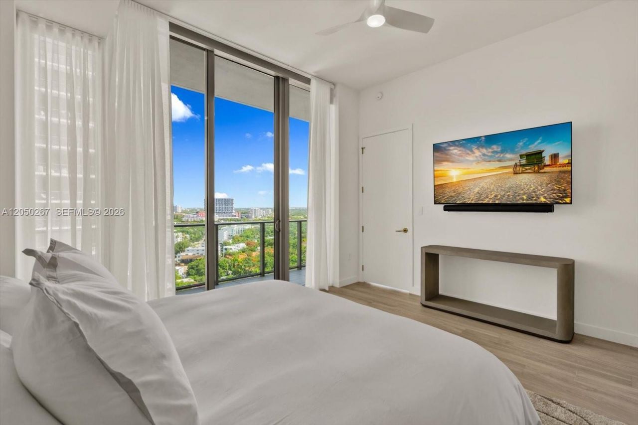 2655 S Bayshore Dr , Unit 1412, Miami, FL 33133 Photo