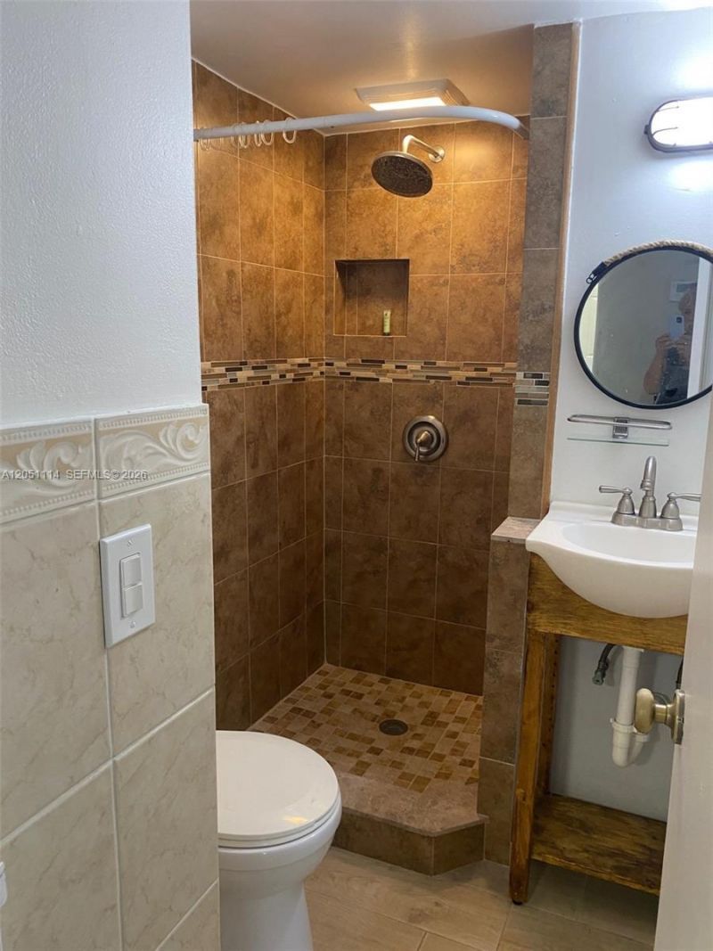 Please Call For Address, Unit D102, Miami, FL 33179 Photo