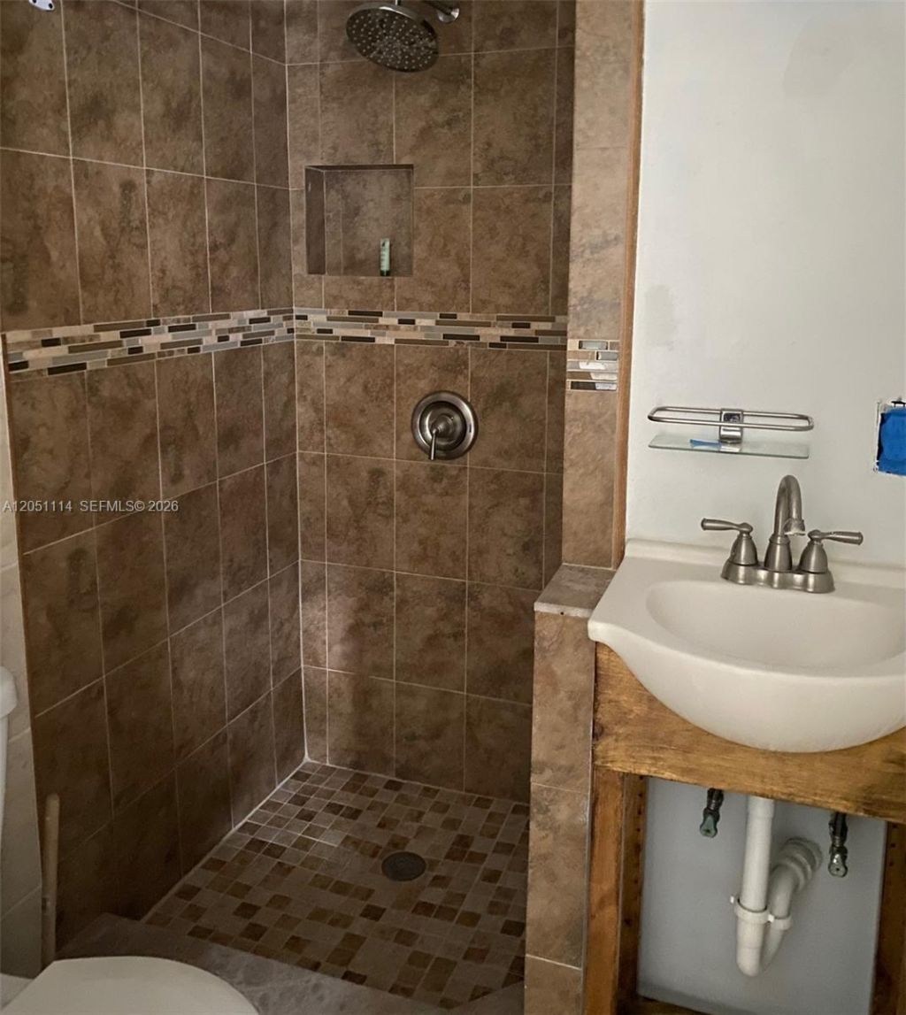 Please Call For Address, Unit D102, Miami, FL 33179 Photo
