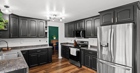 1025 Emerson Way, Sparks, NV 89431 Photo