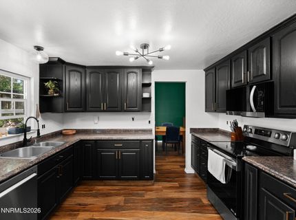 1025 Emerson Way, Sparks, NV 89431 Photo