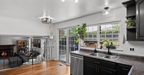 1025 Emerson Way, Sparks, NV 89431 Photo