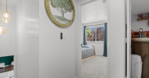 1025 Emerson Way, Sparks, NV 89431 Photo