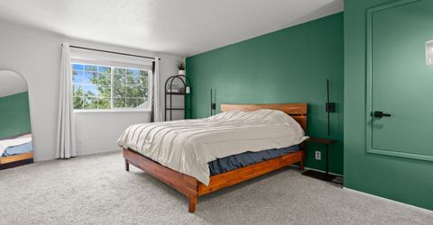 1025 Emerson Way, Sparks, NV 89431 Photo