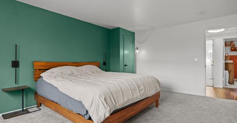 1025 Emerson Way, Sparks, NV 89431 Photo