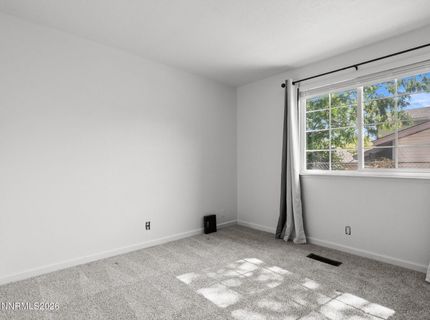 1025 Emerson Way, Sparks, NV 89431 Photo