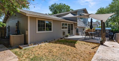 1025 Emerson Way, Sparks, NV 89431 Photo