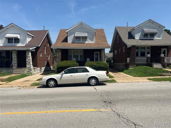 6311 Arsenal Street , St Louis, MO 63139