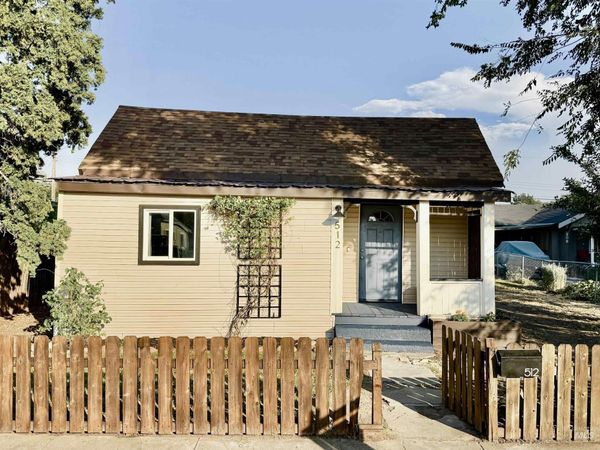 512 15th Ave N, Nampa, ID 83687