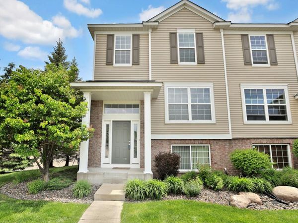 5175 Fairpoint Drive N, Hugo, MN 55038