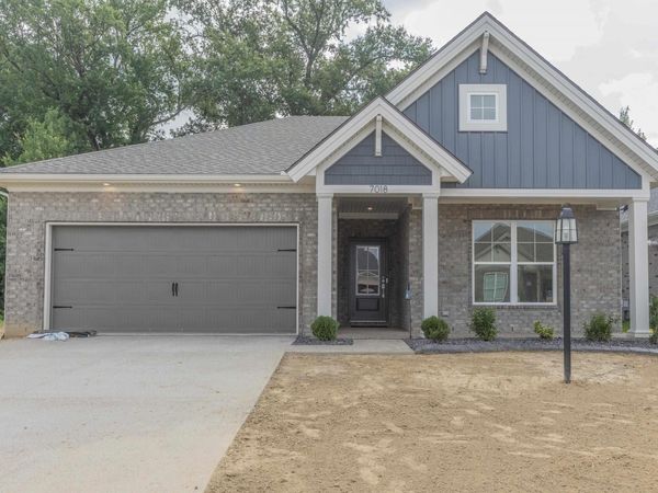 7018 Ironwood Circle, Newburgh, IN 47630