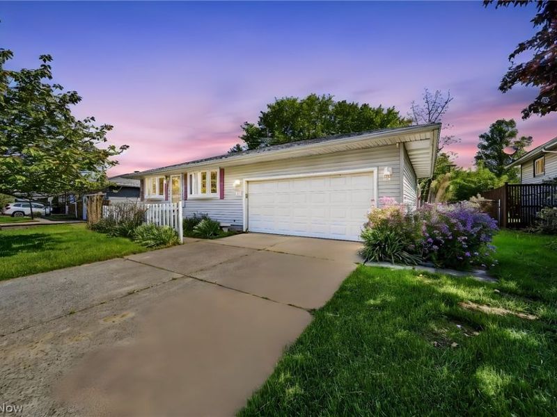 183 Erieview Drive, Eastlake, OH 44095 Photo 1