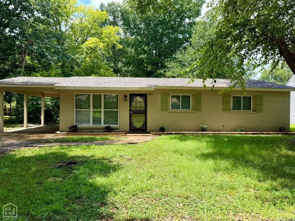 518 N 16th , West Memphis, AR 72301