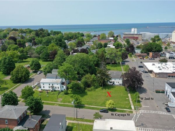 33,37 W Cayuga Street , Oswego, NY 13126