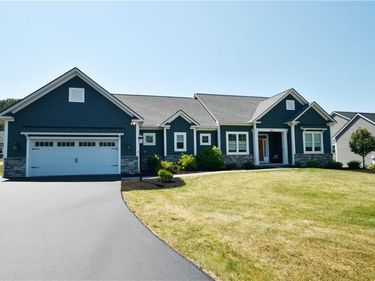 1300 Grayson Drive, Victor, NY 14564