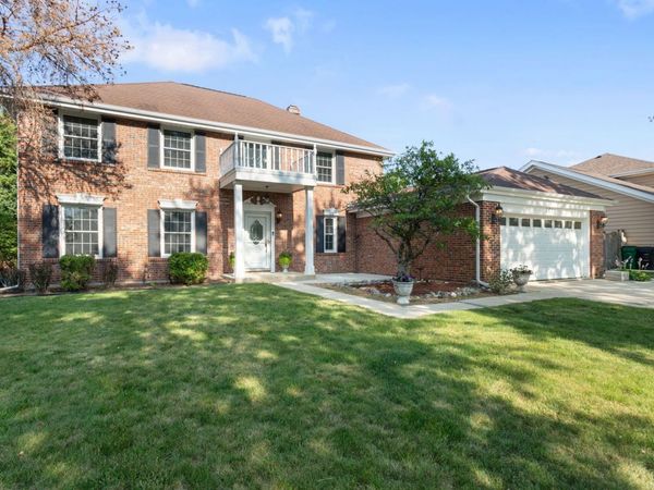 161 Jackson Lane, Bloomingdale, IL 60108
