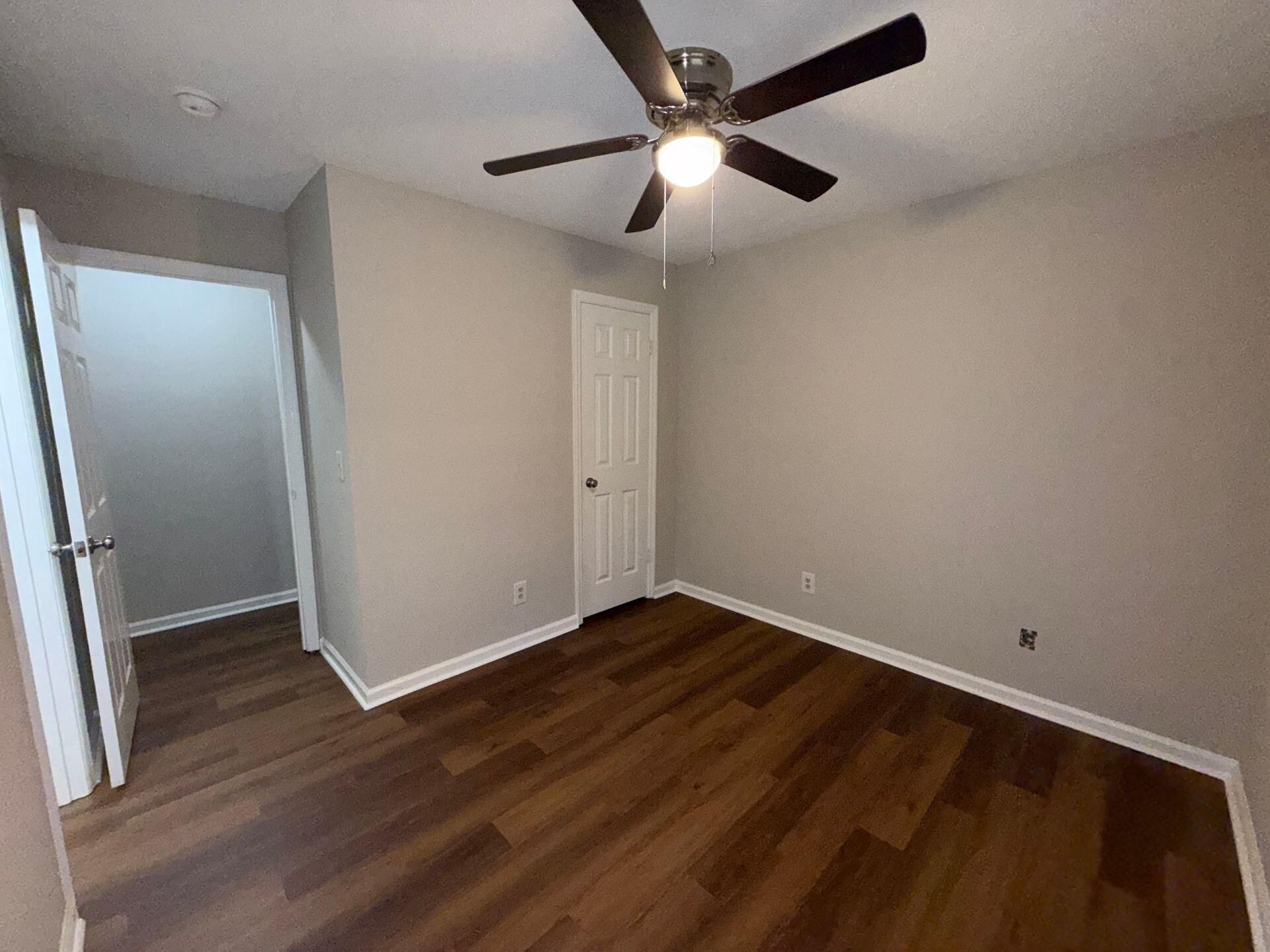 152 Dorchester Manor Boulevard Photo 10