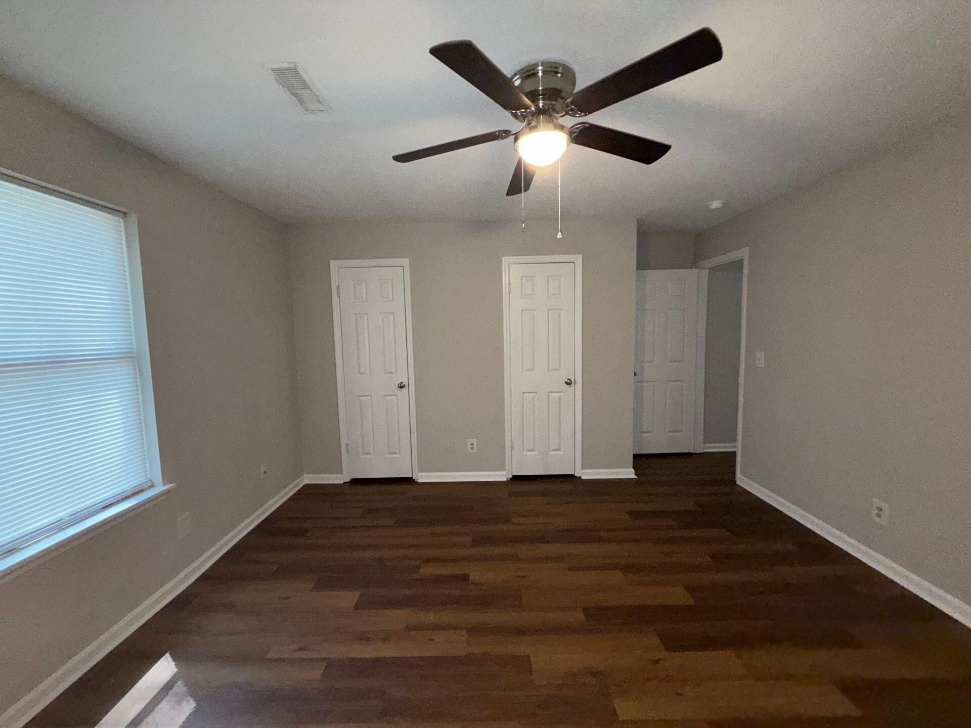 152 Dorchester Manor Boulevard Photo 14