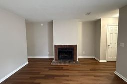 152 Dorchester Manor Boulevard photo 4