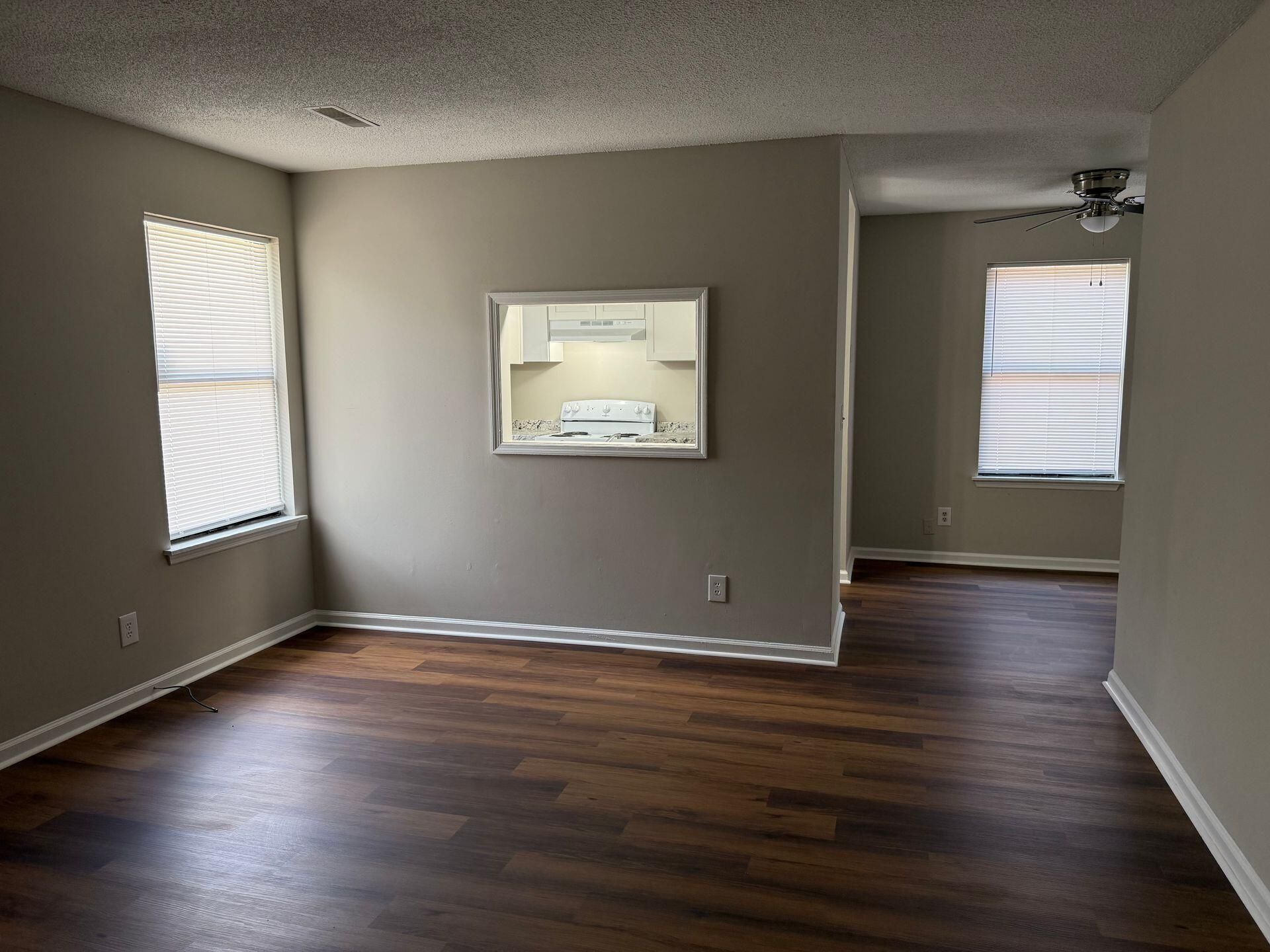 152 Dorchester Manor Boulevard Photo 5