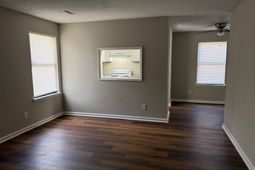 152 Dorchester Manor Boulevard photo 4