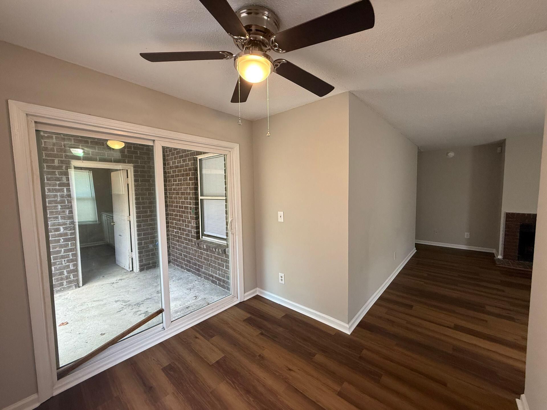 152 Dorchester Manor Boulevard Photo 6