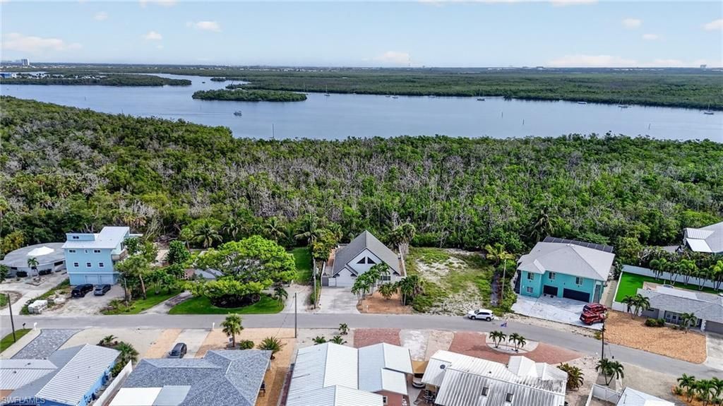 309 Donora Blvd, Fort Myers Beach, FL 33931 Photo