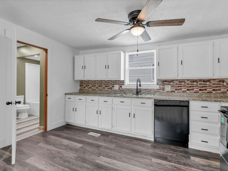 149 & 151 S George Street , Lancaster, OH 43130 Photo 16