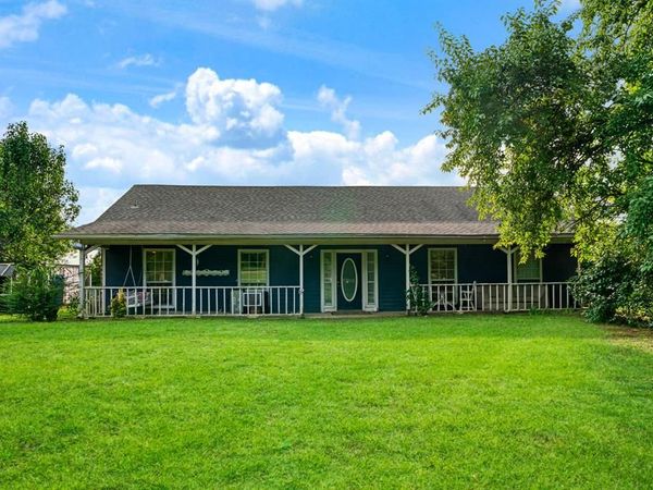 2640 3 RD St SE, Paris, TX 75460