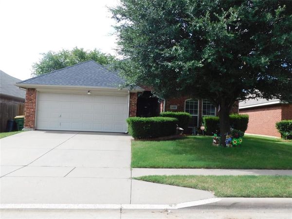 1516 Baslow Lane, Burleson, TX 76028