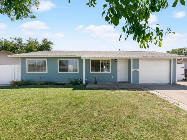7011 Plumber Way, North Highlands, CA 95660