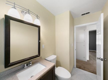 7011 Plumber Way, North Highlands, CA 95660 Photo