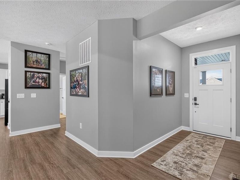 1855 Granada Way, Xenia, OH 45385 Photo 6