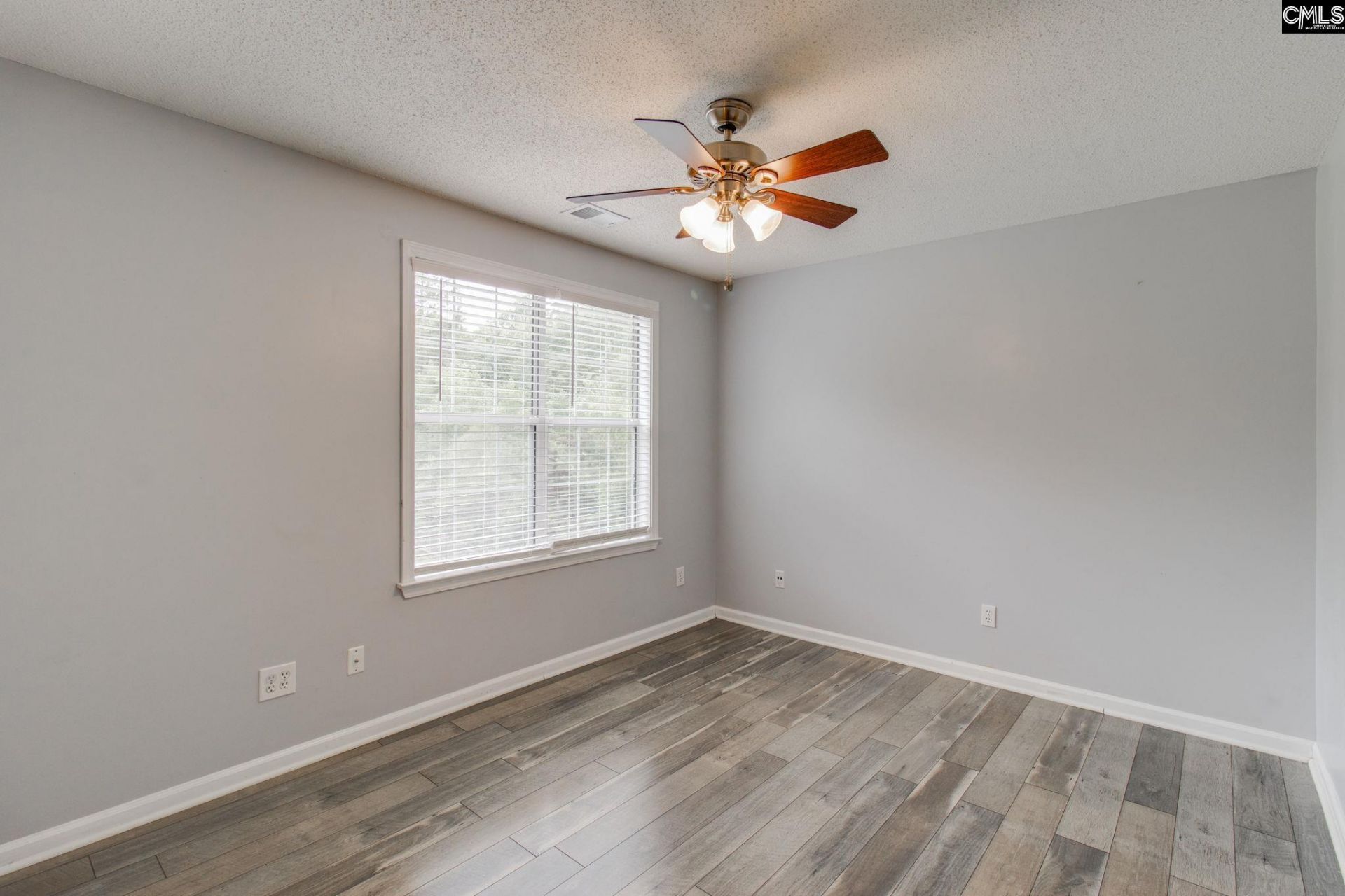 104 Hollingshed Creek Boulevard  Photo 25